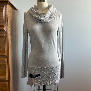 Venus gray sweater